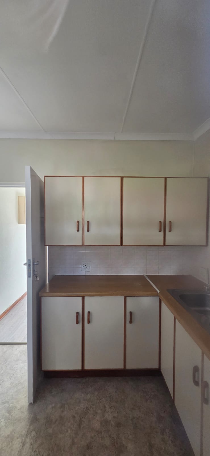 2 Bedroom Property for Sale in Stilbaai Wes Western Cape